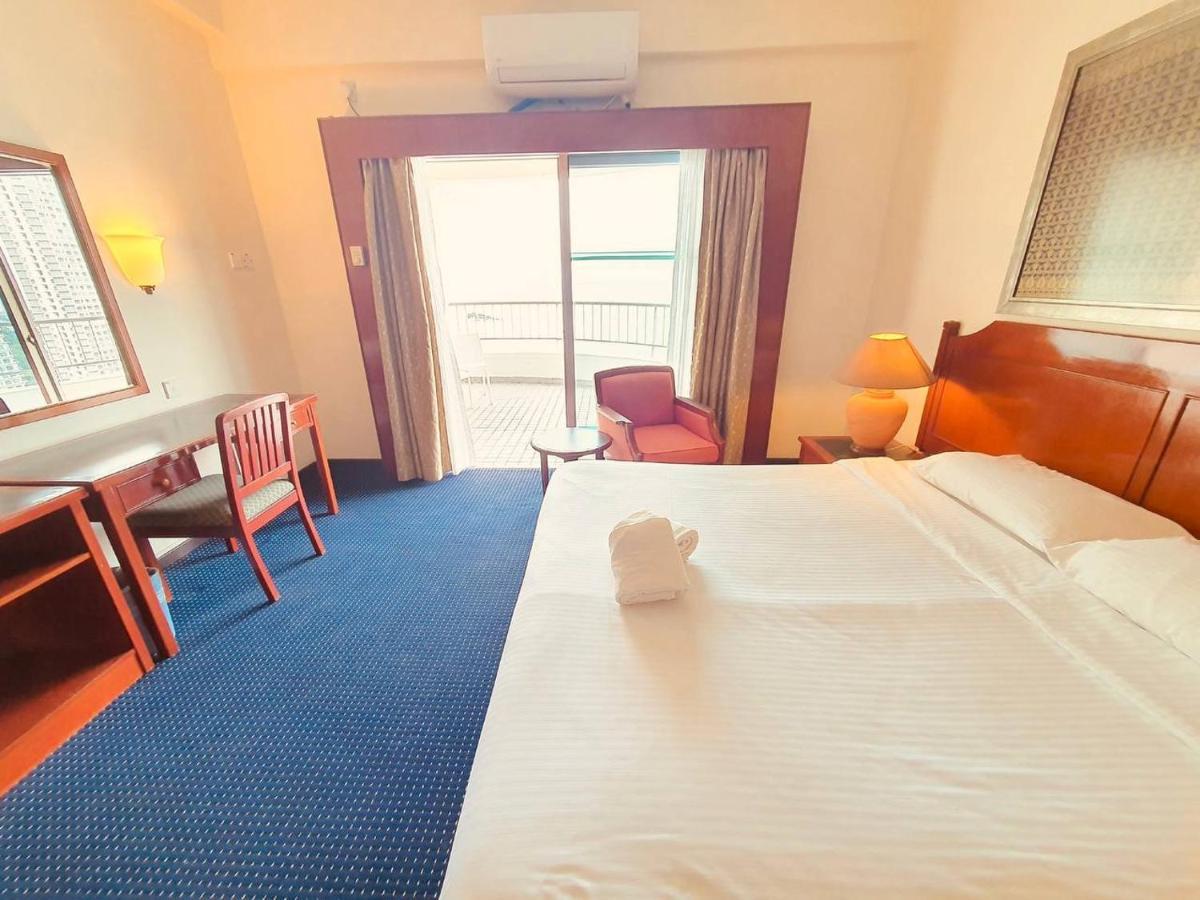 Romantic Couple Suite + Beach-Front Balcony 탄중붕가 외부 사진