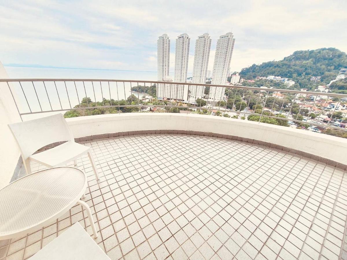 Romantic Couple Suite + Beach-Front Balcony 탄중붕가 외부 사진