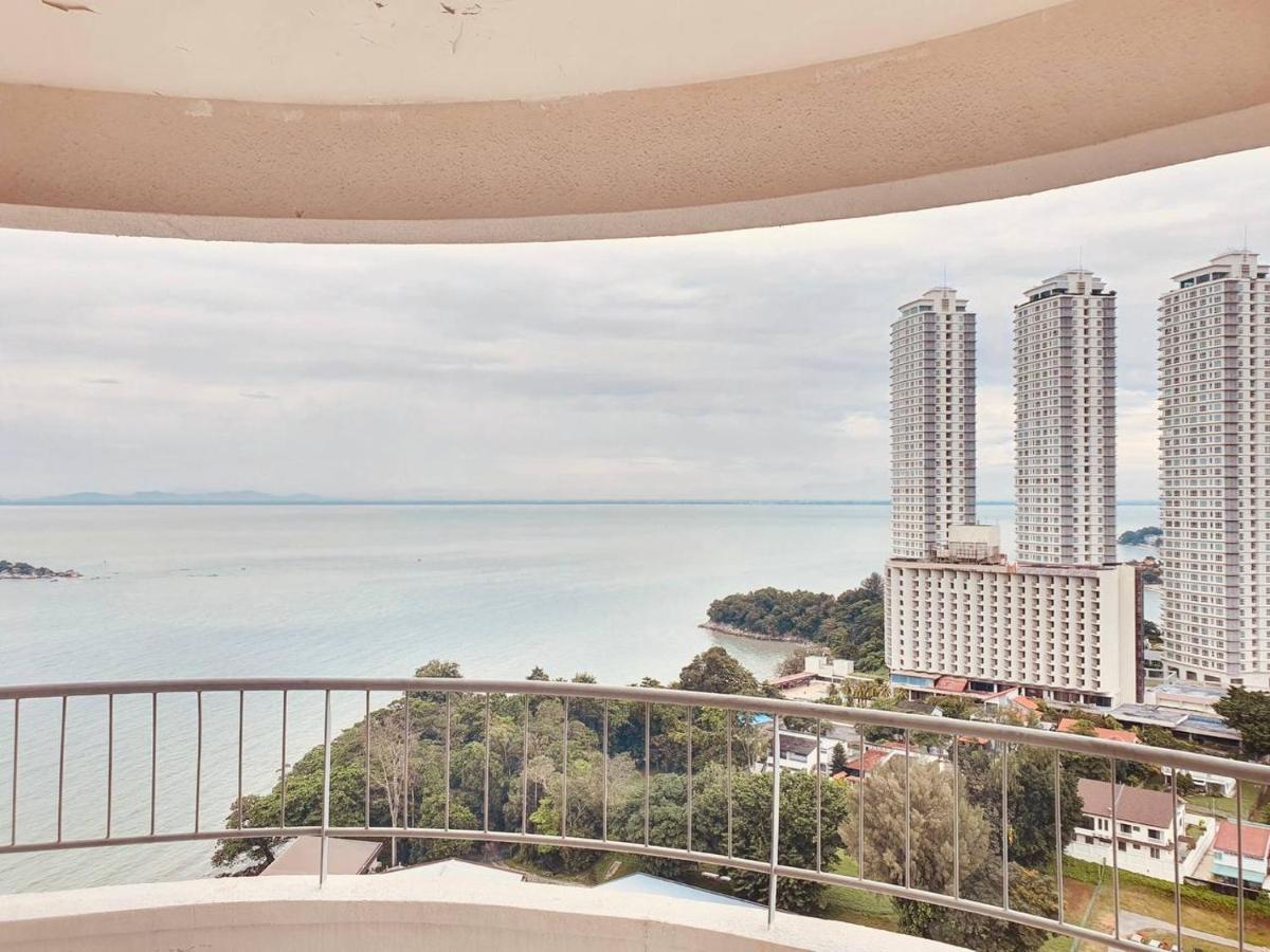 Romantic Couple Suite + Beach-Front Balcony 탄중붕가 외부 사진