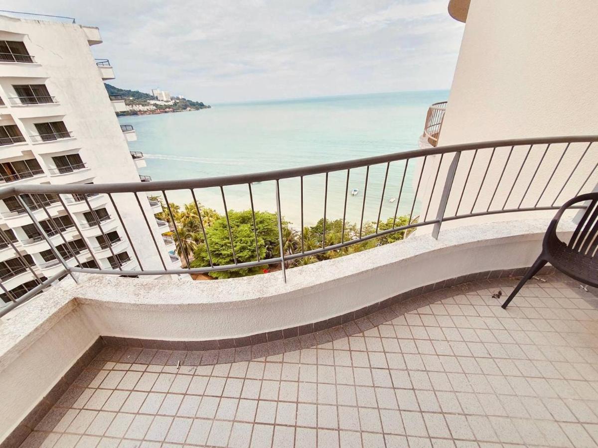 Romantic Couple Suite + Beach-Front Balcony 탄중붕가 외부 사진