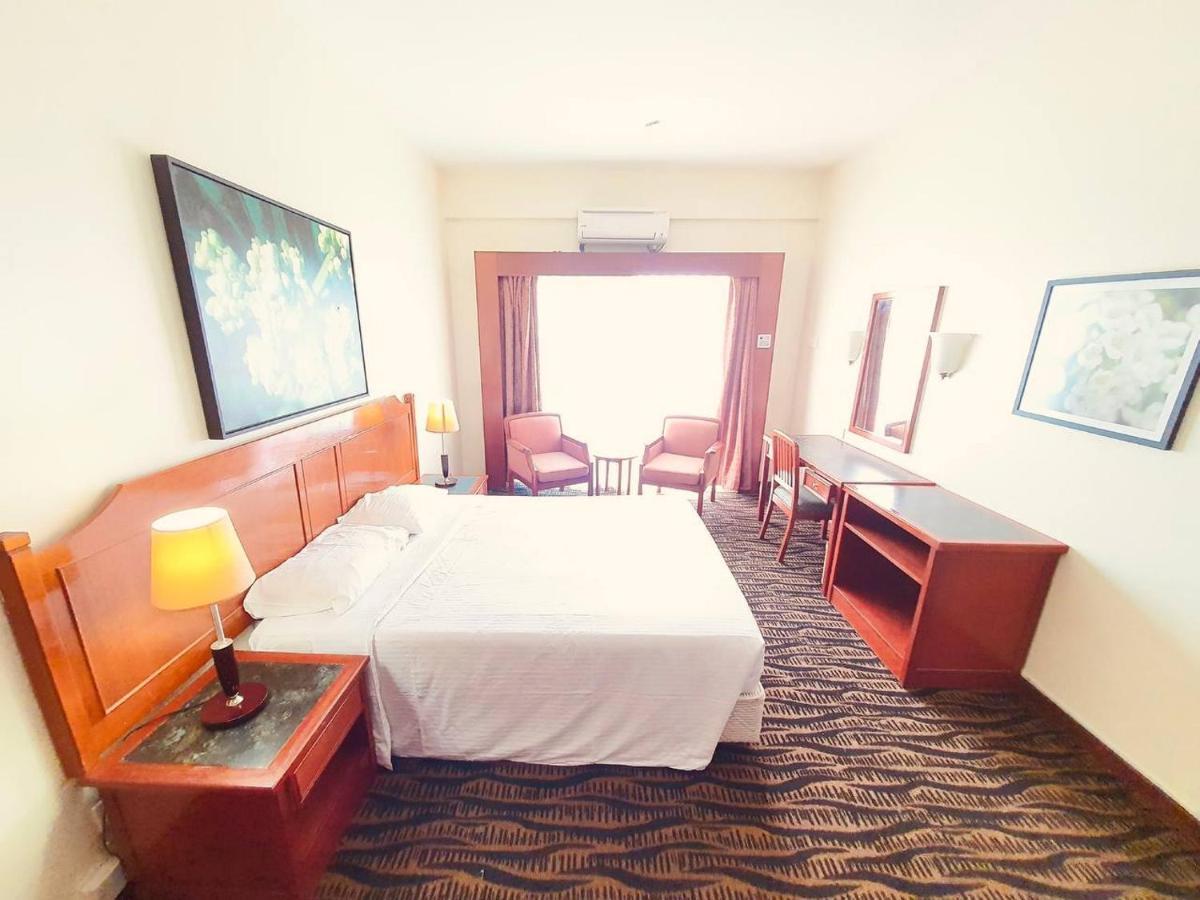 Romantic Couple Suite + Beach-Front Balcony 탄중붕가 외부 사진