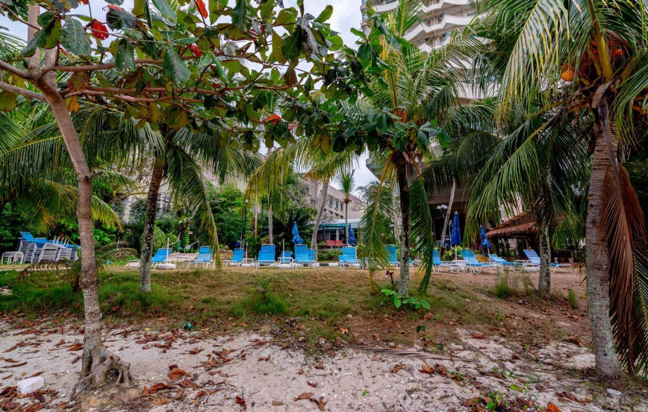 Romantic Couple Suite + Beach-Front Balcony 탄중붕가 외부 사진